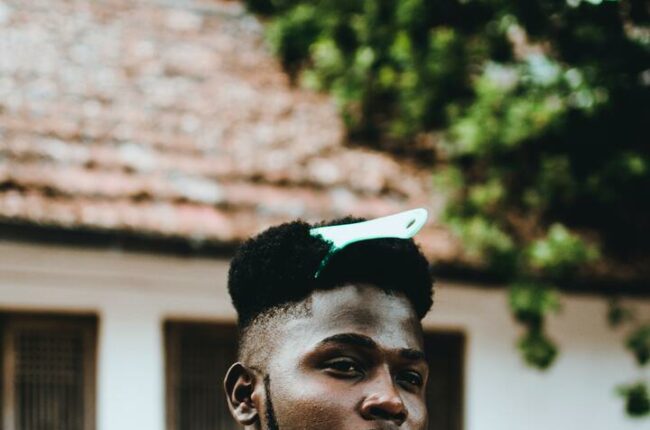 Guia definitivo do cabelo afro masculino