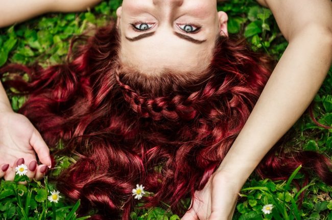Mechas vermelhas: tudo sobre a mais nova tendência dos cabelos