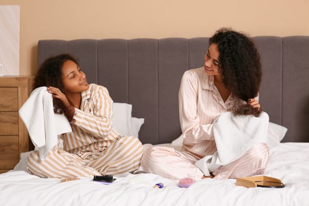 Cuidados capilares no verão para cachos e crespos: o que evitar? Foto 08 630x420 - Cuidados capilares no verão para cachos e crespos: o que evitar?