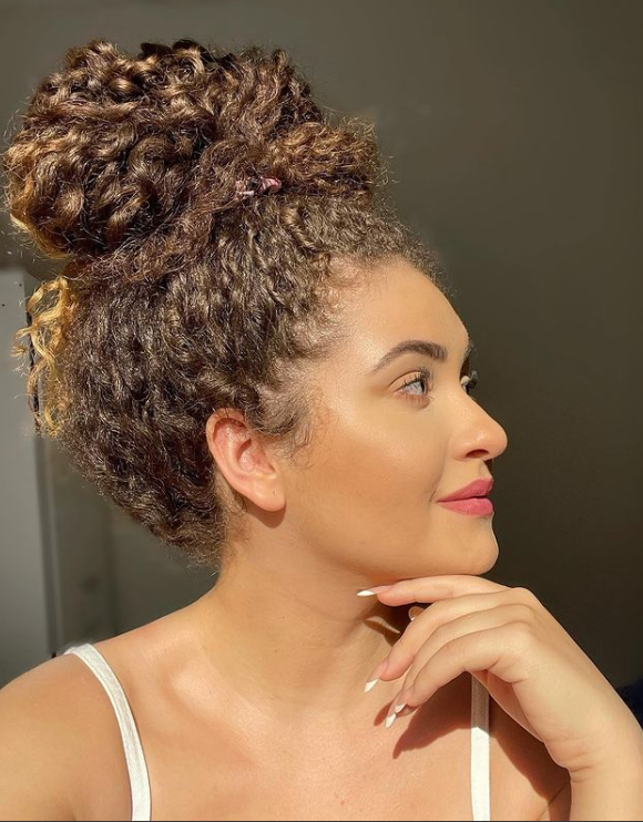 PENTEADO INFANTIL SIMPLES E RÁPIDO PARA CACHEADAS 