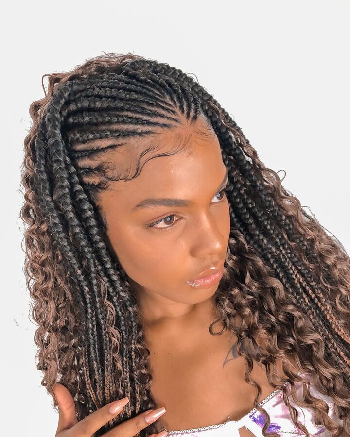 Trança box braids com cachos  Penteados com trança afro, Cabelo com  trança, Tranças pretas