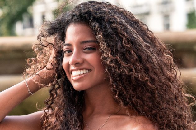 O que é Óleo Sérum? Entenda por que ele virou essencial na rotina capilar Foto 05 2 630x420 - O que é Óleo Sérum? Entenda por que ele virou essencial na rotina capilar